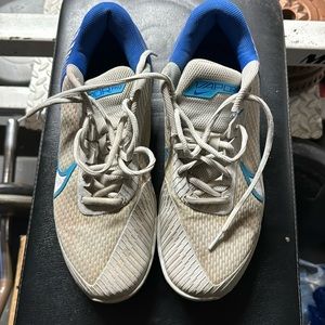 nike vapor 2 men’s tennis shoes 10.5